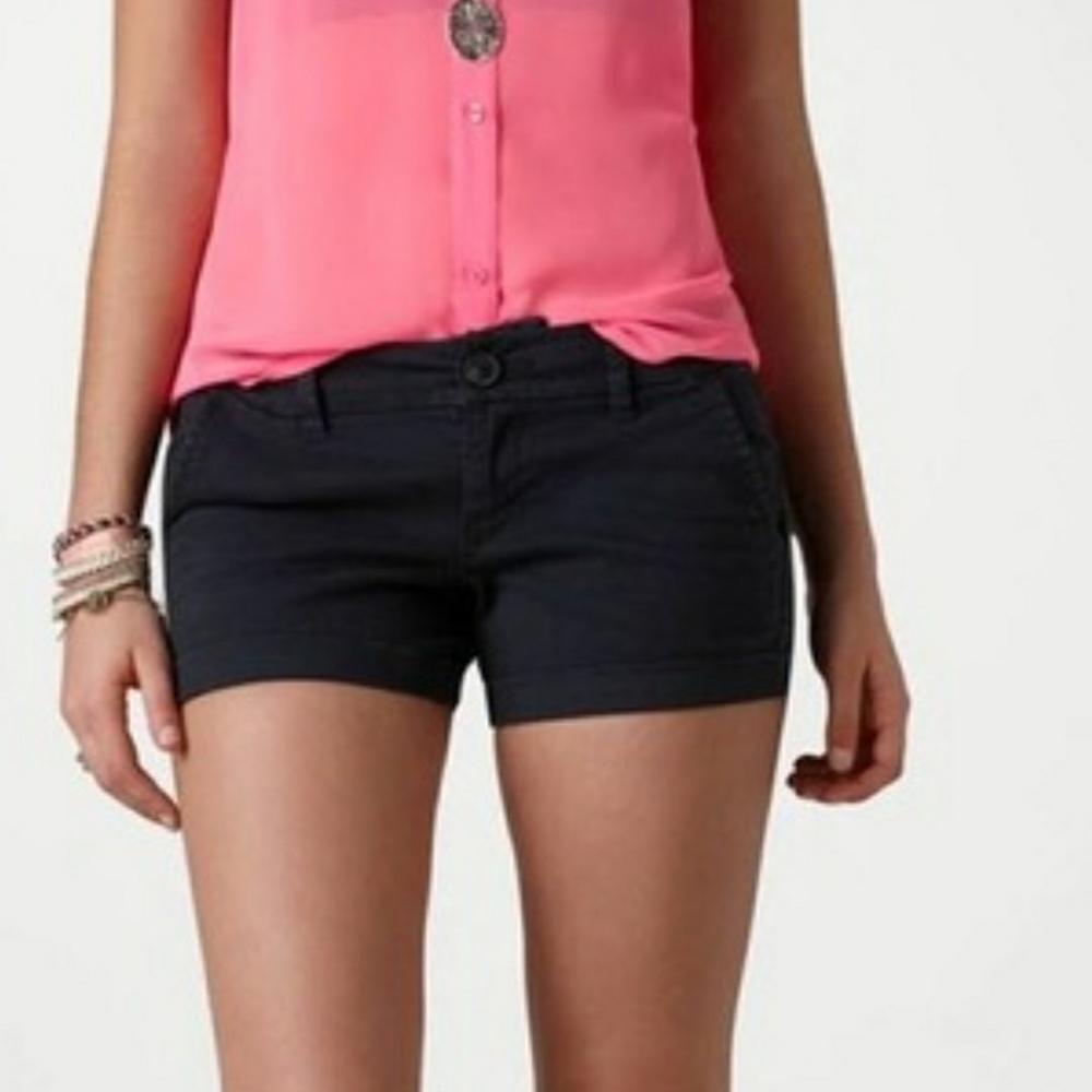 AMERICAN EAGLE shortie shorts, black women's size 8!
